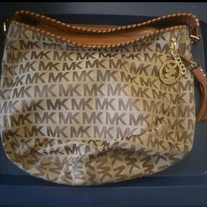 Micheal Kors Bag
